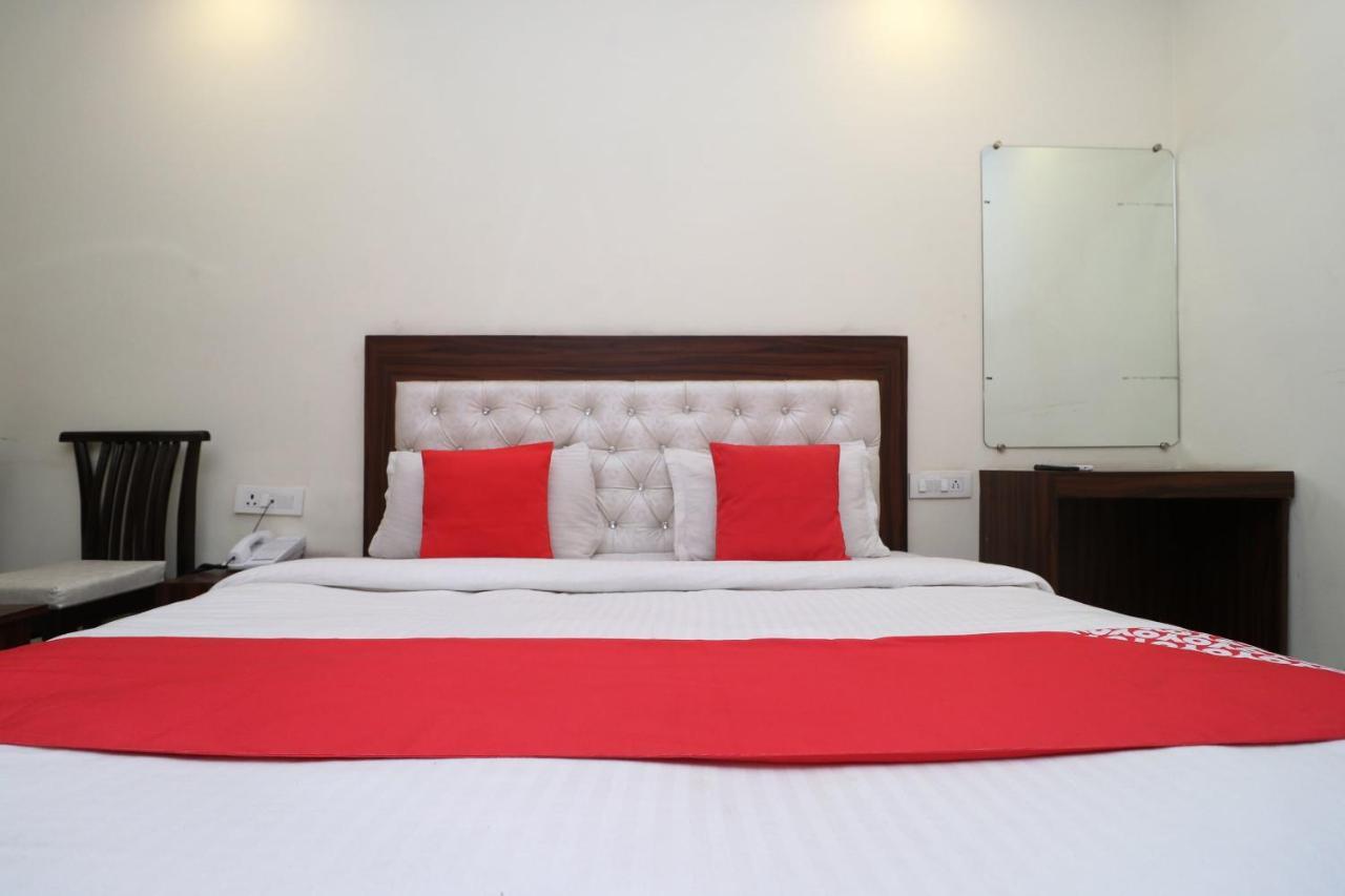 Hotel Golden Heart Амритсар Экстерьер фото