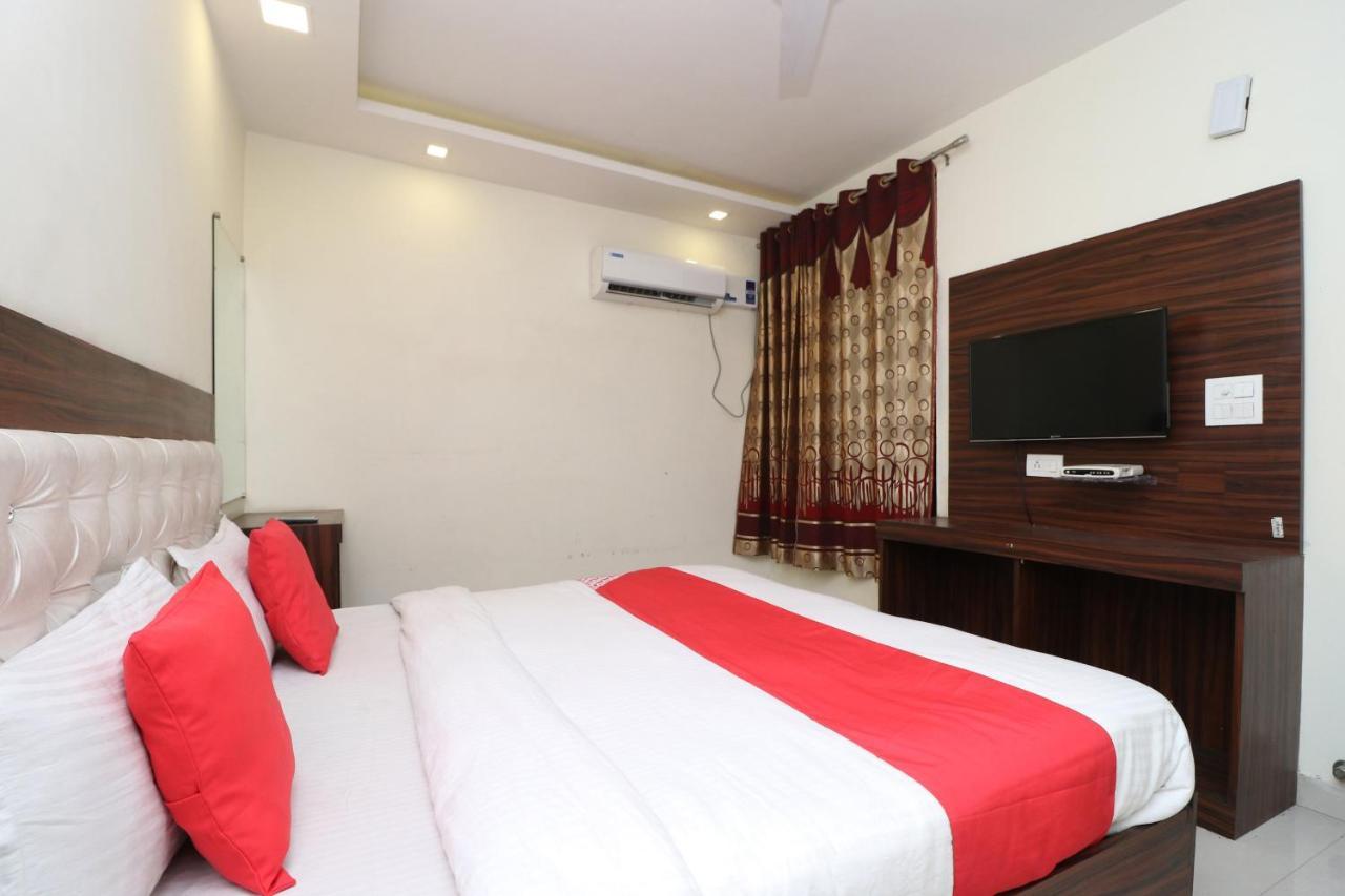 Hotel Golden Heart Амритсар Экстерьер фото