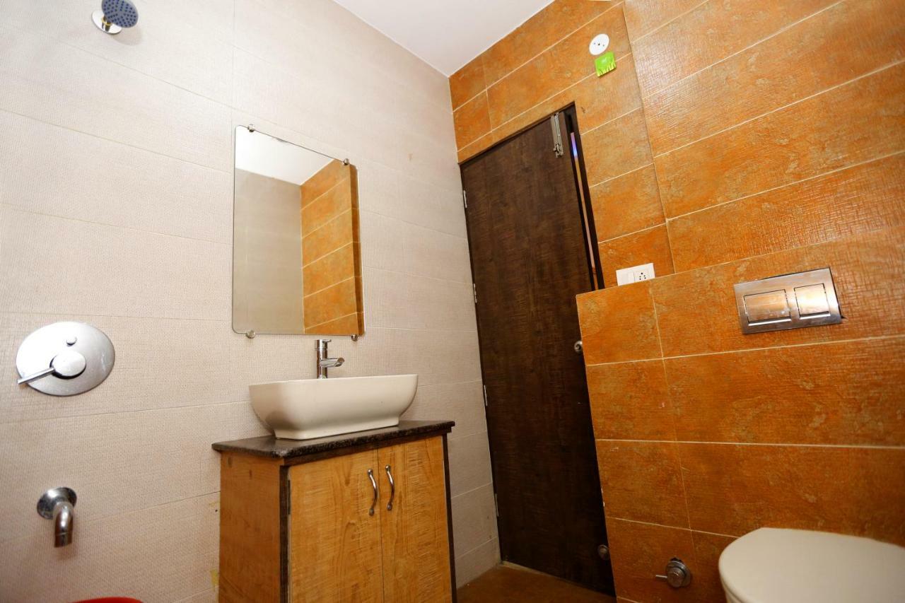 Hotel Golden Heart Амритсар Экстерьер фото