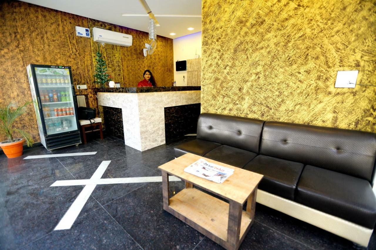 Hotel Golden Heart Амритсар Экстерьер фото