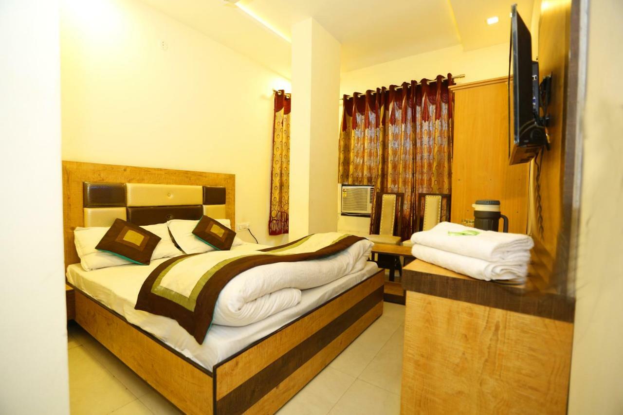 Hotel Golden Heart Амритсар Экстерьер фото